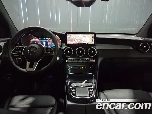 Mercedes-Benz GLC-Class 2021 — Şəkil 19/20