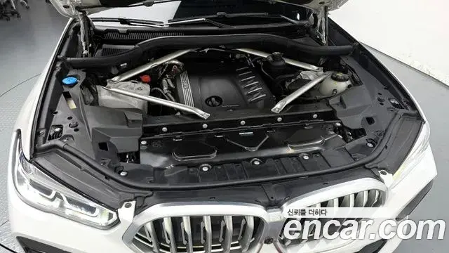 BMW X6 2021 — Şəkil 13/20