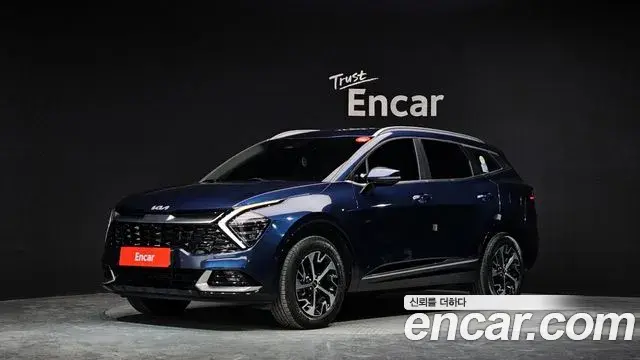 Kia Sportage 2022 — Фото 1/20