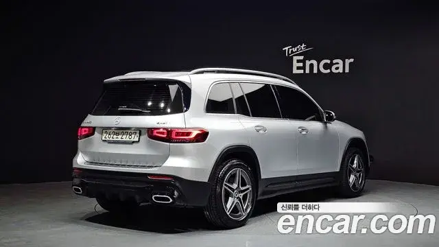 Mercedes-Benz GLB-Class 2020 — ფოტო 7/20