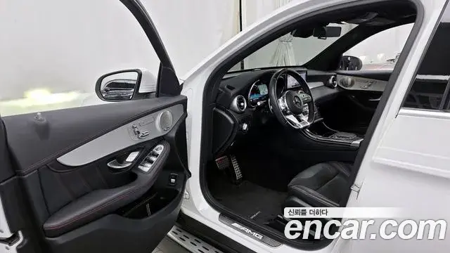 Mercedes-Benz GLC-Class 2021 — ფოტო 8/20