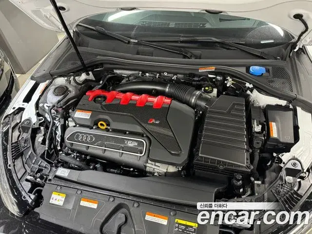 Audi RS3 2025 — ფოტო 16/18