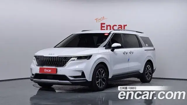 Kia Carnival 2023 — Фото 1/20