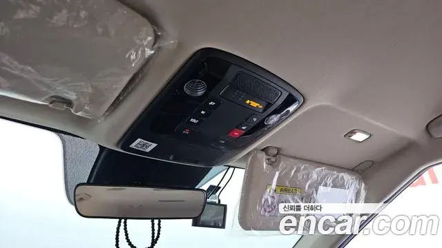 Kia Carnival 2023 — Фото 19/20