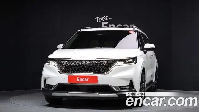 Kia Carnival 2022 — Photo 13/20