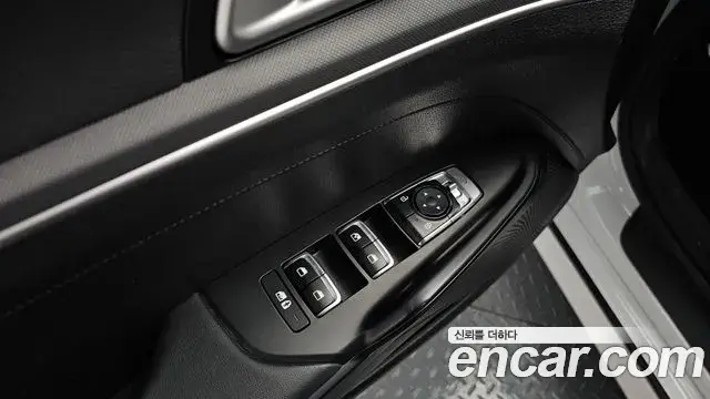 Kia K5 2020 — Photo 12/20