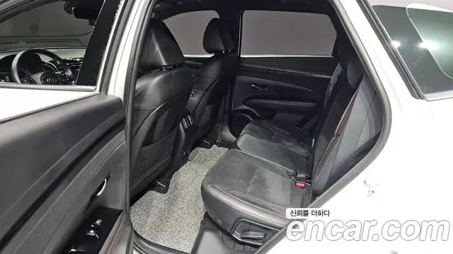Hyundai Tucson Hybrid 2022 — ფოტო 20/20