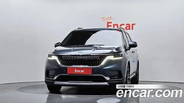 Kia Carnival 2021 — Photo 9/20