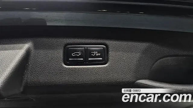 Kia Carnival 2021 — Photo 3/20