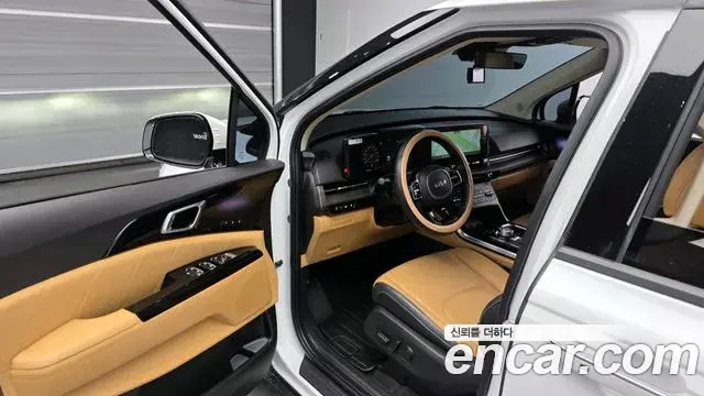 Kia Carnival 2023 — Şəkil 10/20