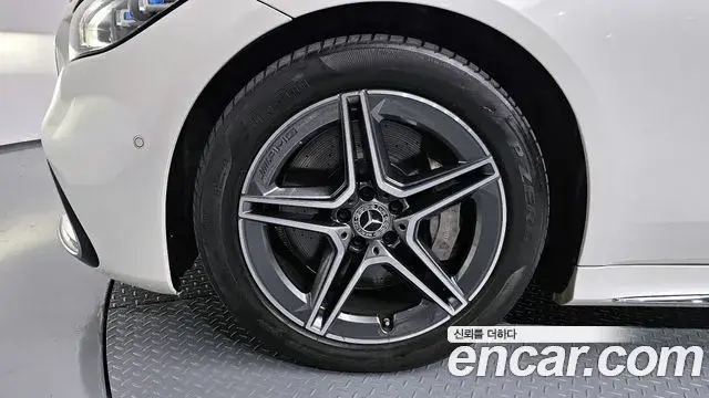 Mercedes-Benz S-Class 2022 — ფოტო 16/20