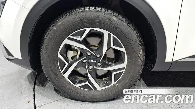 Kia Sportage 2021 — Photo 16/20