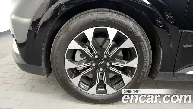 Kia Carnival 2022 — Photo 5/20