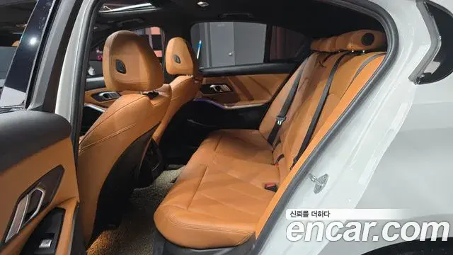 BMW 3 Series 2022 — ფოტო 11/20