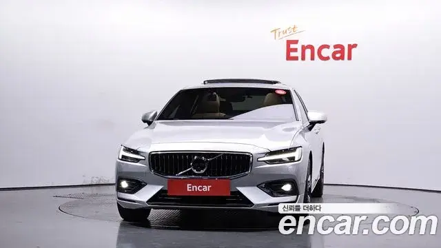 Volvo S60 2021 — Şəkil 11/20