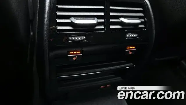 BMW 5 Series 2023 — Photo 17/20