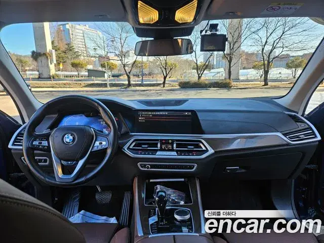 BMW X5 2021 — ფოტო 17/20