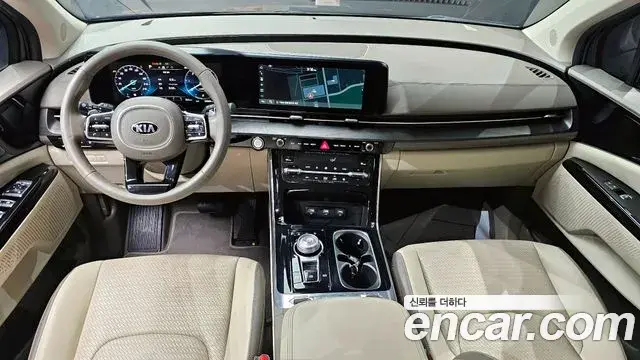 Kia Carnival 2021 — Şəkil 17/20