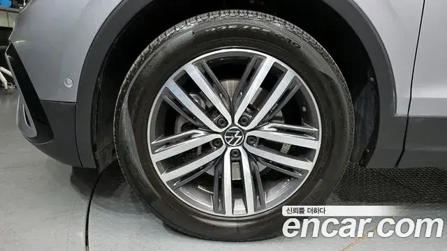 Volkswagen Tiguan Allspace 2022 — Photo 14/20