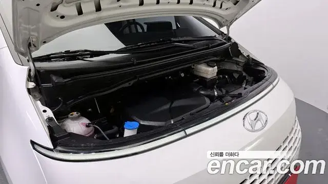 Hyundai Staria 2021 — Şəkil 16/20