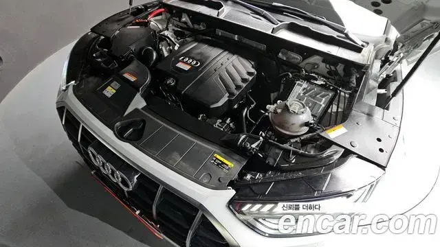 Audi Q5 2024 — ფოტო 3/20