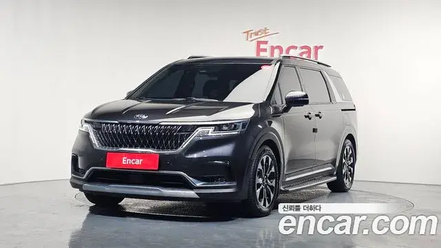 Kia Carnival 2021 — Фото 1/20