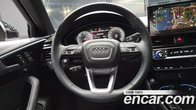 Audi A4 2022 — Photo 2/20