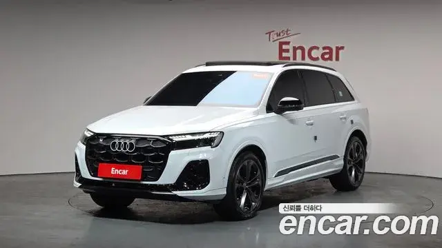 Audi Q7 2025 — Photo 3/21