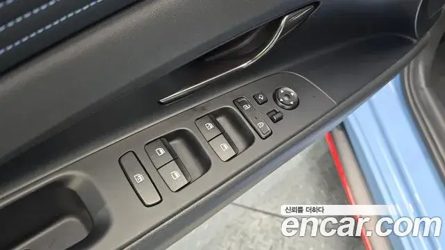 Hyundai The New Avante Hybrid 2022 — Photo 14/20