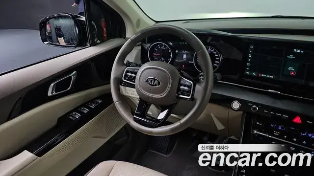 Kia Carnival 2021 — Photo 13/20