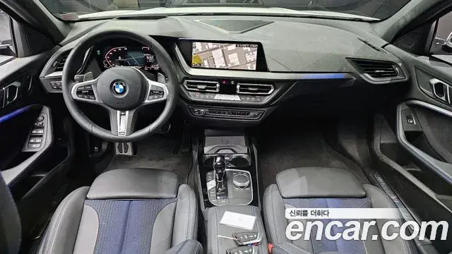 BMW 1 Series 2023 — Photo 11/20