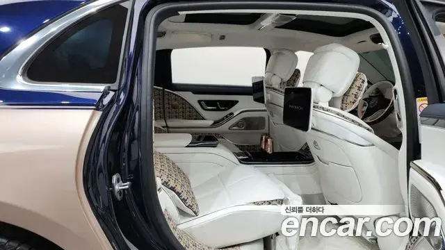 Mercedes-Benz S-Class 2023 — Фото 12/20
