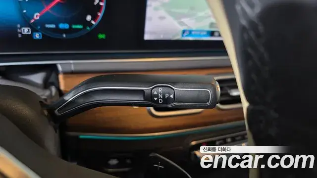 Mercedes-Benz GLE-Class 2020 — Photo 14/20