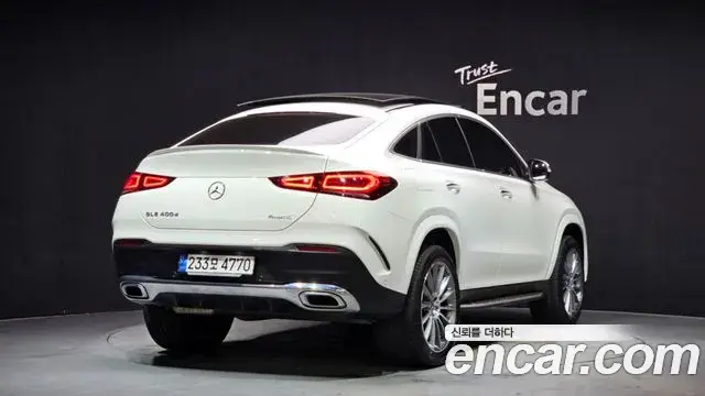 Mercedes-Benz GLE-Class 2023 — Şəkil 17/20