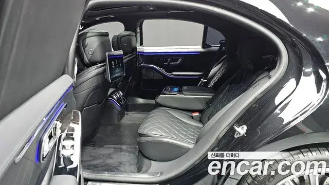 Mercedes-Benz S-Class 2022 — Photo 17/20