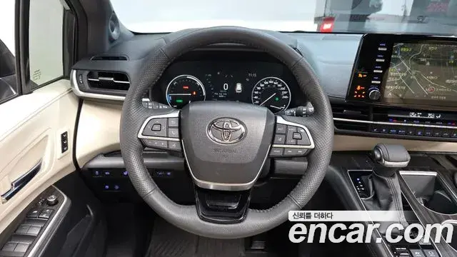 Toyota Sienna 2023 — Şəkil 4/20