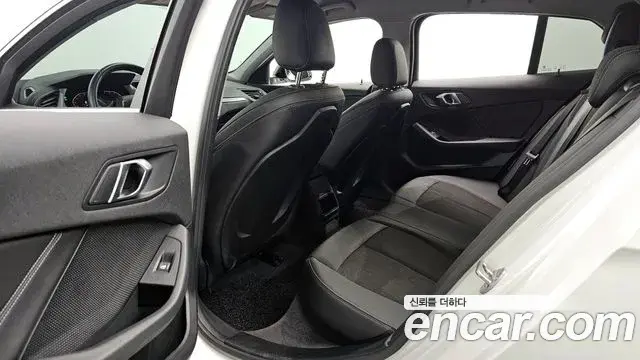 BMW 1 Series 2020 — Şəkil 13/20