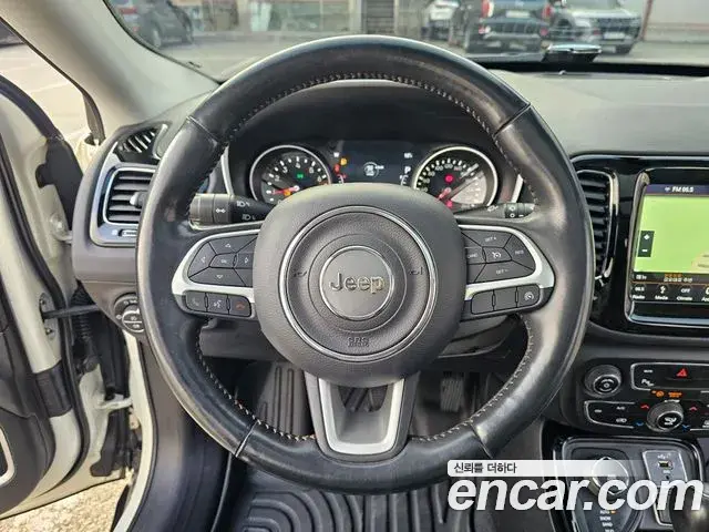 Jeep Compass 2019 — Şəkil 6/20