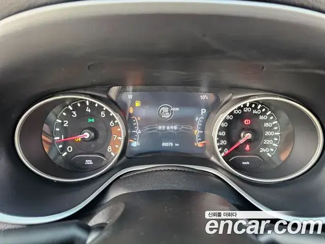 Jeep Compass 2019 — Şəkil 12/20