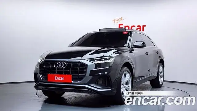 Audi Q7 2023 — Фото 1/20