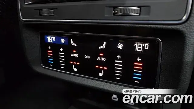 Audi Q7 2023 — Фото 19/20