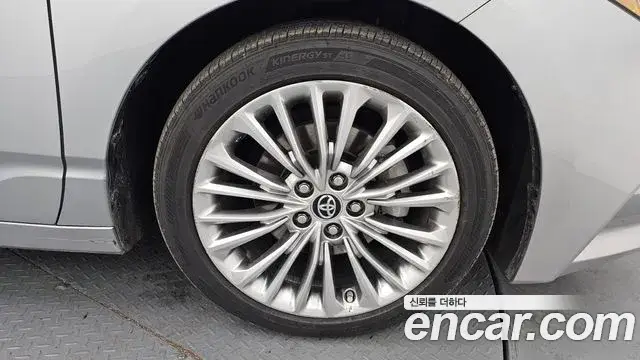 Toyota Avalon, 2019