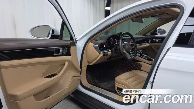 Porsche Panamera 2018 — Şəkil 10/20