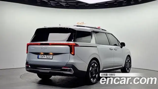Kia Carnival 2024 — ფოტო 3/20