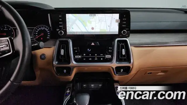 Kia Sorento 2021 — Photo 14/20
