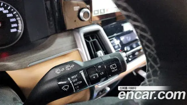 Kia Sorento 2021 — Photo 18/20