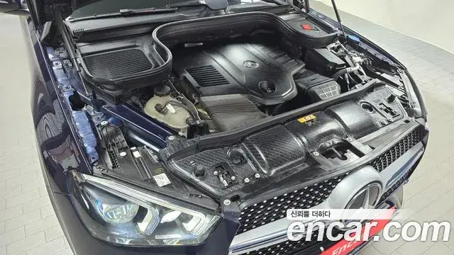 Mercedes-Benz GLE-Class 2019 — ფოტო 20/20