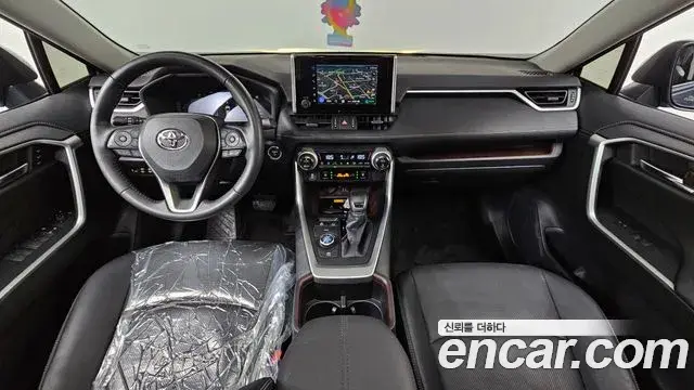 Toyota RAV4 2024 — Şəkil 16/20