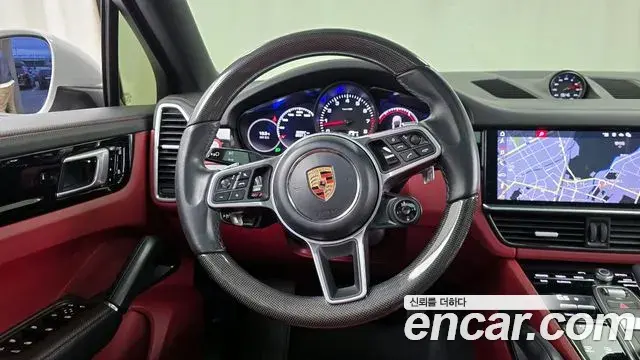 Porsche Cayenne 2020 — Фото 13/20