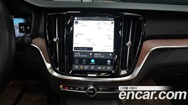 Volvo S60 2024 — ფოტო 12/20